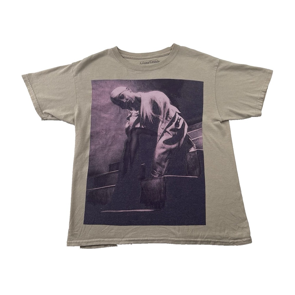 Ariana‎ Grande Sweetener World Tour 2019 T-Shirt Beige Graphic Blokecore XS